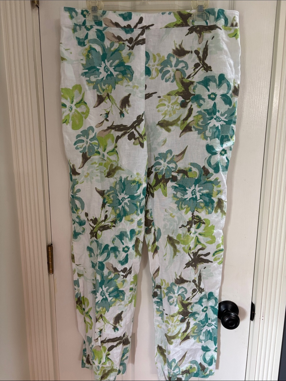 Chico's White Linen Capris with Teal, Lime & Brown Floral Print